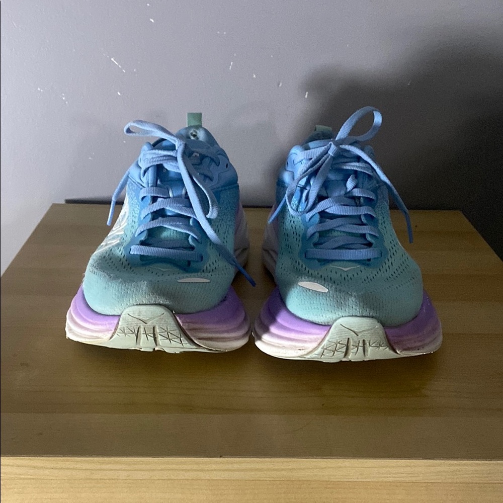Hoka Bondi 8 Sneakers 6.5B